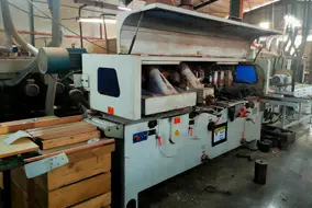 Moulder and plainer machine